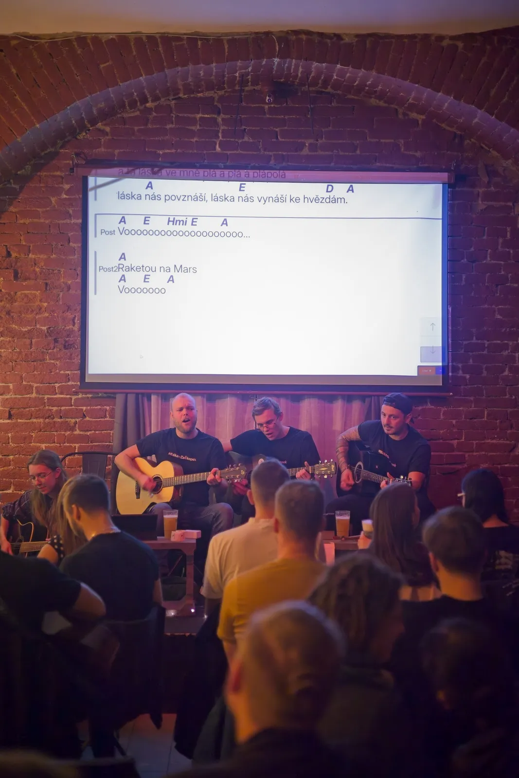 Photo 9 of 9 from KytarovkaStatl - Artbar