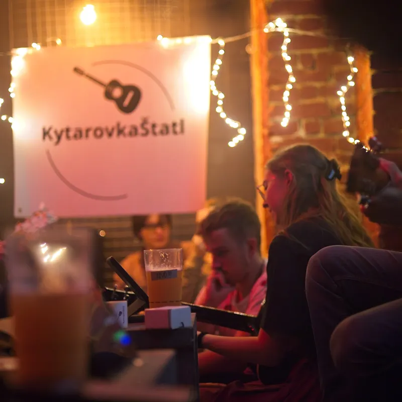 Photo 7 of 9 from KytarovkaStatl - Artbar