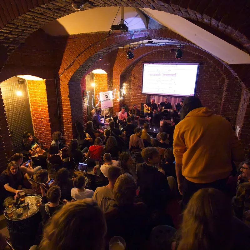 Photo 3 of 9 from KytarovkaStatl - Artbar